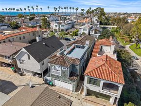 320 Heliotrope Avenue, Corona Del Mar CA 92625