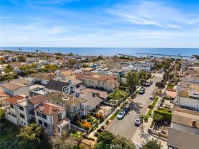 320 Heliotrope Avenue, Corona Del Mar CA 92625