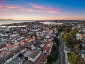 320 Heliotrope Avenue, Corona Del Mar CA 92625