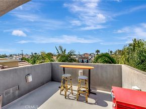 614 16th Street, Huntington Beach CA 92648
