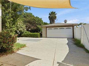432 N Commonwealth, Los Angeles CA 90004