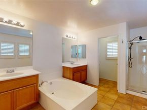 19 Sorbonne, Westminster CA 92683