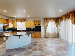 19 Sorbonne, Westminster CA 92683