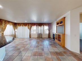 19 Sorbonne, Westminster CA 92683