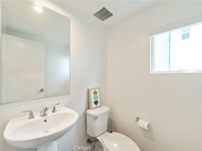 1515 W Bushell St, Anaheim CA 92805