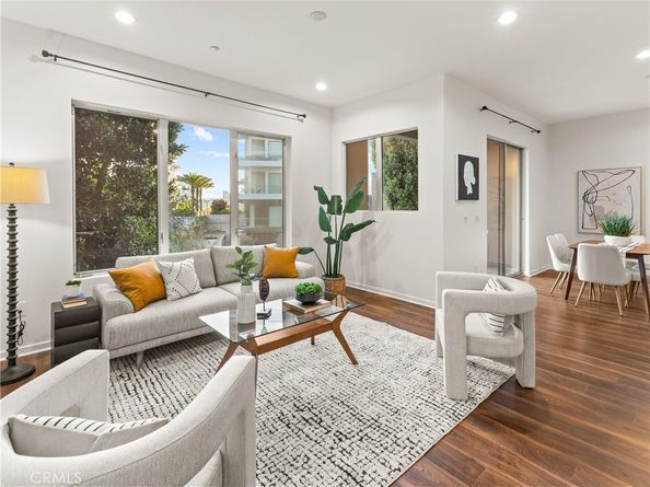 21 Gramercy 208, Irvine CA 92612