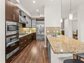 21 Gramercy 208, Irvine CA 92612