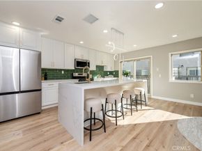 7 sunup, Irvine CA 92603