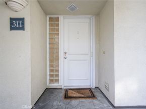 2233 Martin 311, Irvine CA 92612
