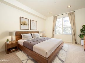 2233 Martin 311, Irvine CA 92612