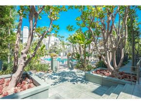 2233 Martin 311, Irvine CA 92612