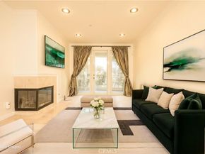 2233 Martin 311, Irvine CA 92612