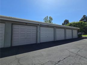 8777 Coral Springs Court 11B, Huntington Beach CA 92646