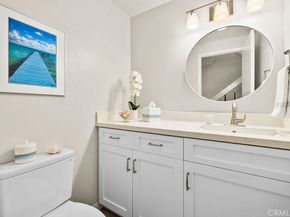 38 Navarre 138, Irvine CA 92612