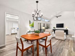 38 Navarre 138, Irvine CA 92612