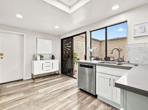 38 Navarre 138, Irvine CA 92612