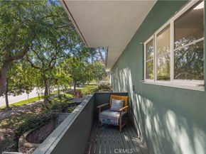 5150 Village Grn, Los Angeles CA 90016