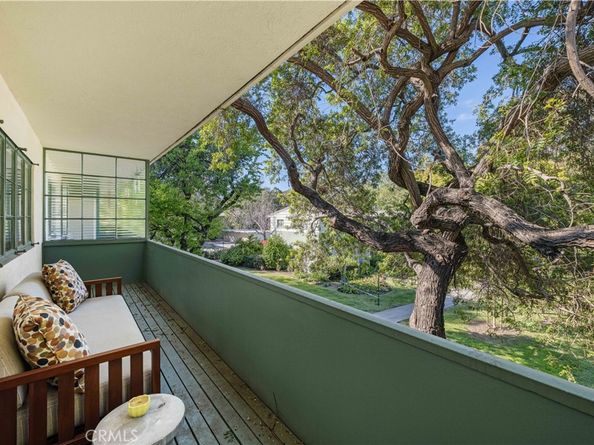 5150 Village Grn, Los Angeles CA 90016