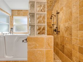 36 Bloomdale, Irvine CA 92614