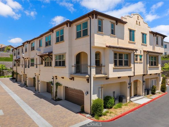 200 Winterbrook, Lake Forest CA 92610