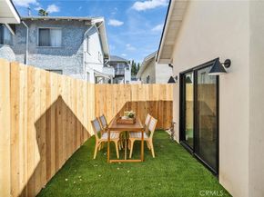 1604 N Kingsley, Los Angeles CA 90027