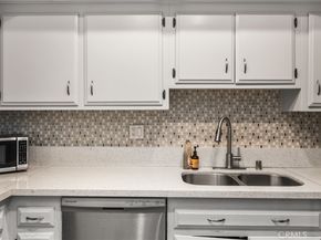 1351 N Crescent Heights 114, West Hollywood CA 90046