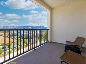 202 Heartland Way, Rancho Mission Viejo CA 92694