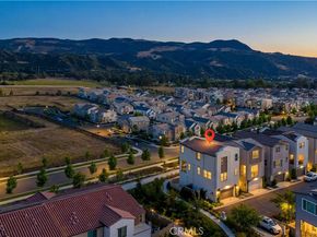 202 Heartland Way, Rancho Mission Viejo CA 92694