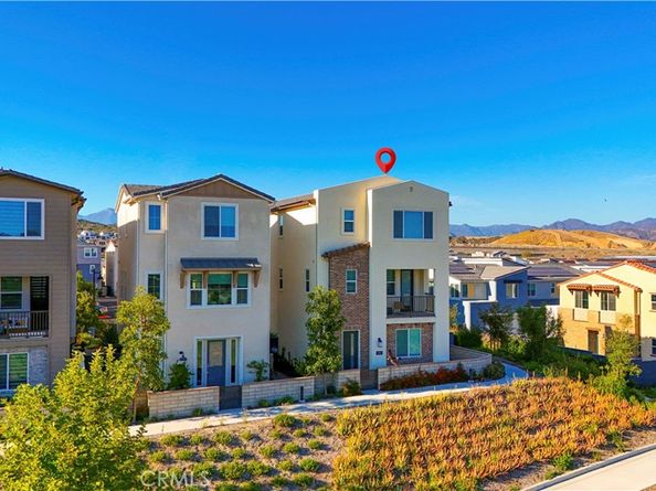 202 Heartland Way, Rancho Mission Viejo CA 92694
