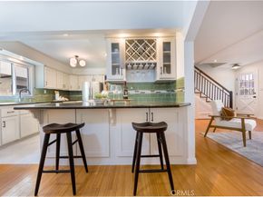 4944 Cahuenga Boulevard, North Hollywood CA 91601