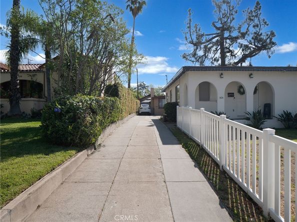 1428 N Hill Ave, Pasadena CA 91104