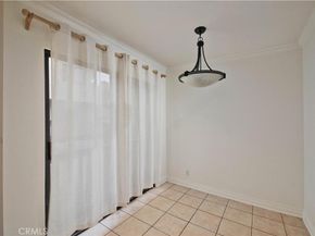 5711 Owensmouth Avenue 117, Woodland Hills CA 91367