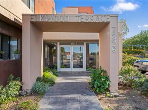 7826 Topanga Canyon Blvd 308, Canoga Park CA 91304