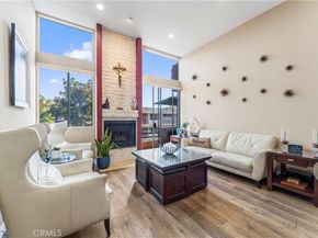 7826 Topanga Canyon Blvd 308, Canoga Park CA 91304