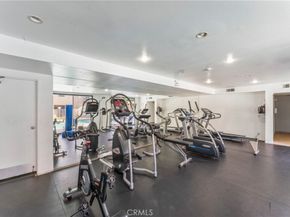 7826 Topanga Canyon Blvd 308, Canoga Park CA 91304