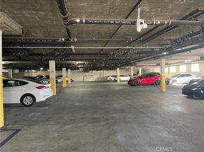 6800 Corbin Avenue 308, Reseda CA 91335