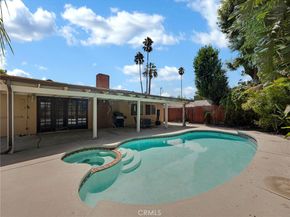 9527 oso Avenue, Chatsworth CA 91311