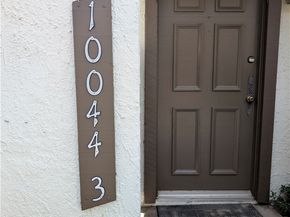 10044 Larwin 3, Chatsworth CA 91311