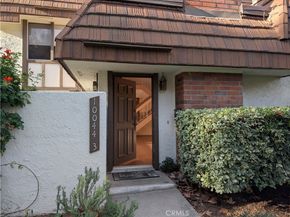 10044 Larwin 3, Chatsworth CA 91311