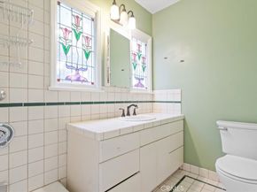 5734 Colfax Avenue, North Hollywood CA 91601