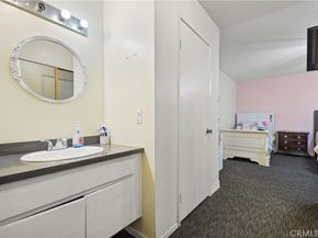 21219 Roscoe, Canoga Park CA 91304