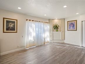 21219 Roscoe, Canoga Park CA 91304