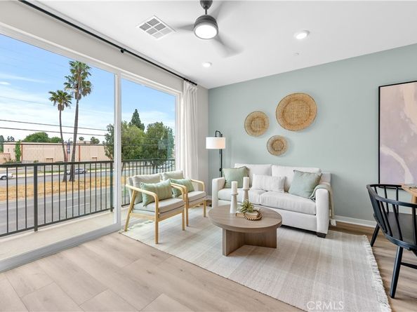 9423 N Sepulveda Blvd. 3, North Hills CA 91343