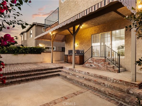 1819 Richard Street, Burbank CA 91504