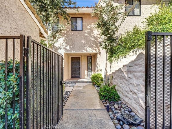 23024 Park Sorrento, Calabasas CA 91302