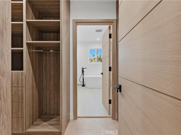 18653 Palomino Drive, Tarzana CA 91356