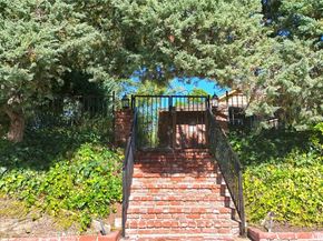 23421 AETNA Street, Woodland Hills CA 91367