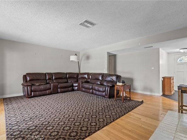 20323 Haynes Street, Winnetka CA 91306