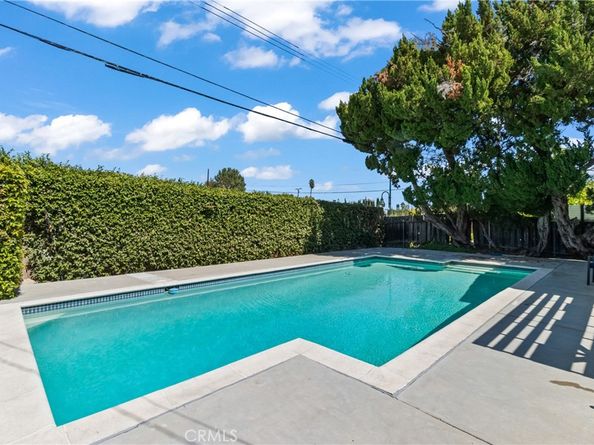 20323 Haynes Street, Winnetka CA 91306