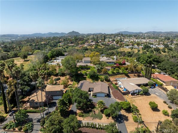 2211 Sunset Drive, Escondido CA 92025